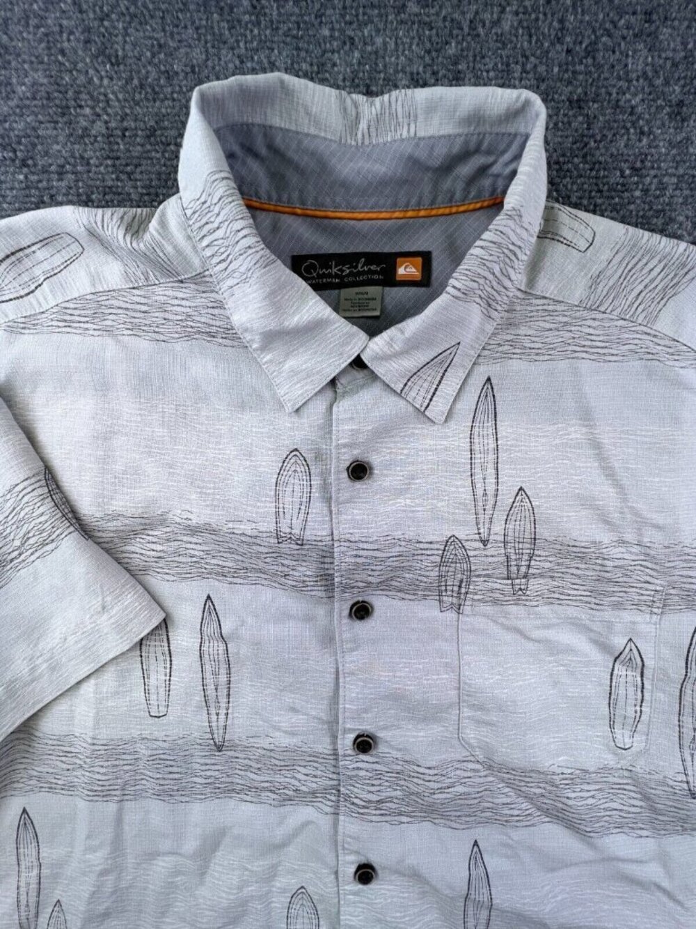 Quiksilver Waterman Button Up Hawaiian Shirt Men Medium Gray Floral Short Sleeve